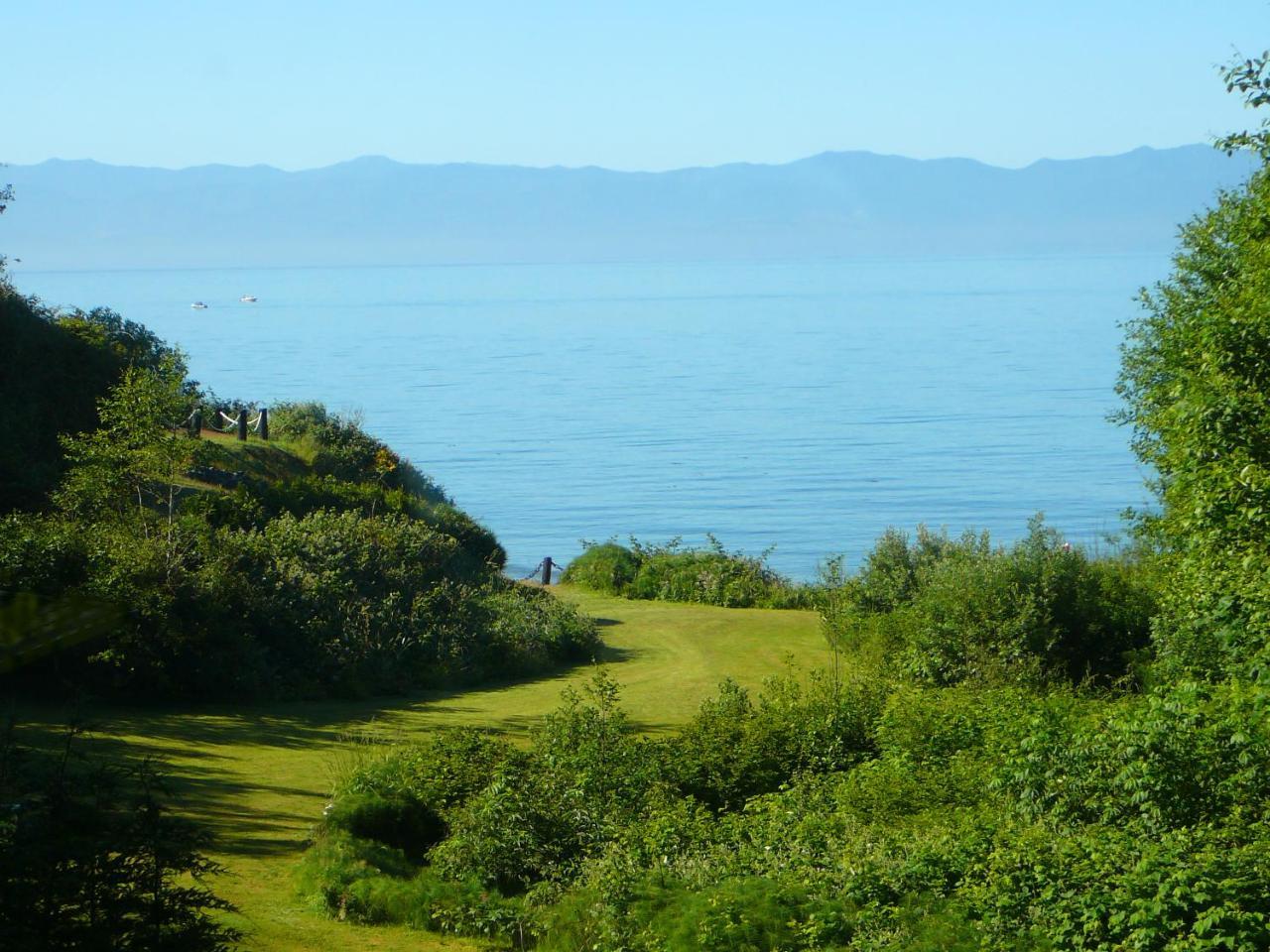 Points West Oceanfront Resort Sooke Esterno foto